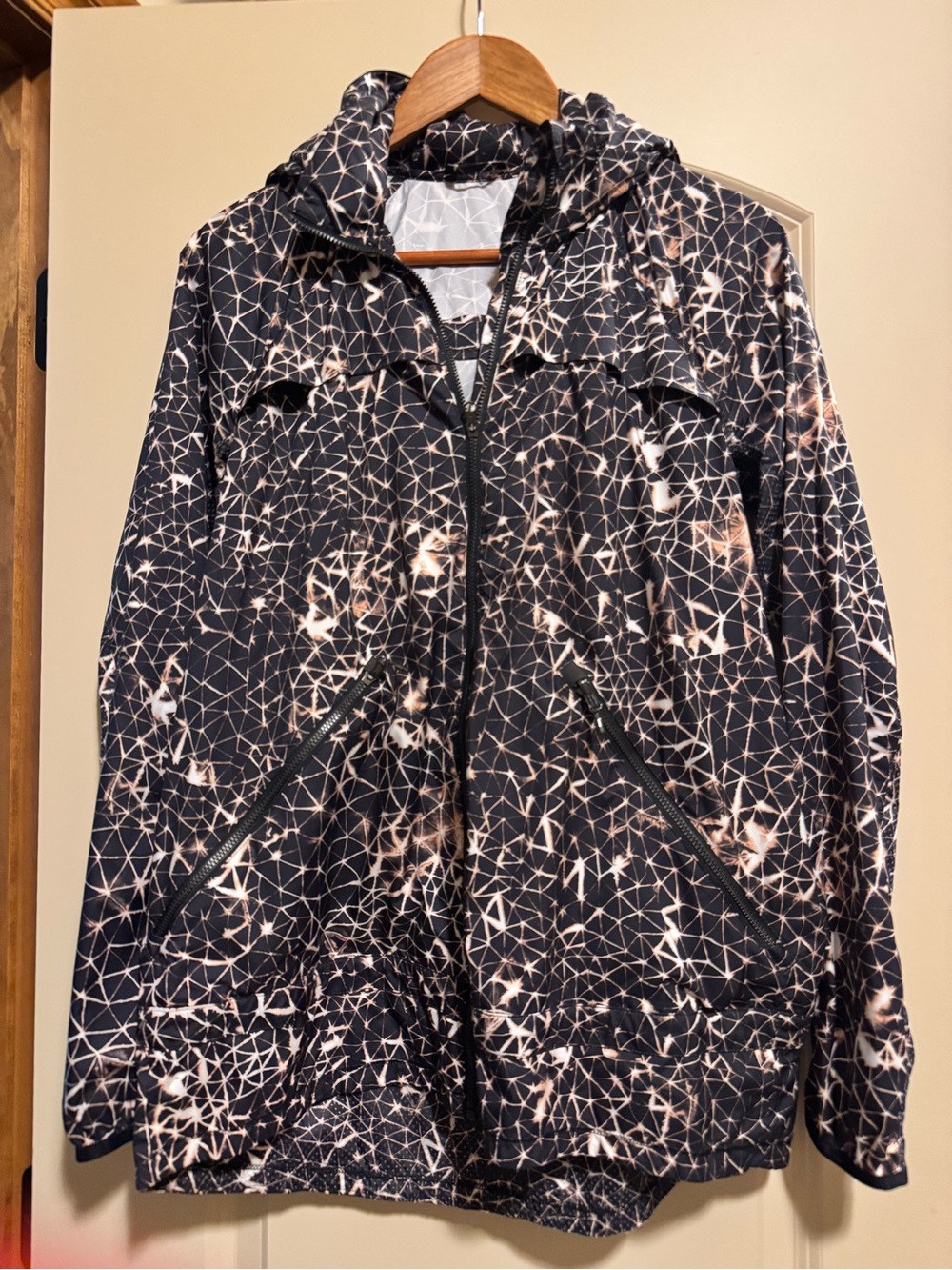 Lululemon Windbreaker